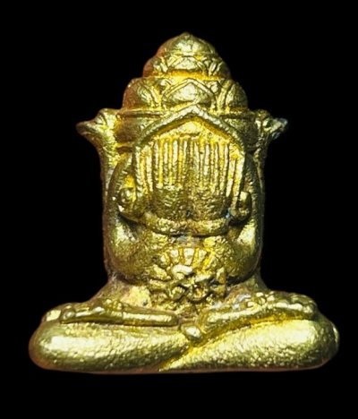 **เคาะแรก 50**พระปิดตายันต์ยุ่ง หลวงปู่แสน วัดบ้านหนองจิก รุ่น แสนพระกาฬ เนื้อ ทองระฆัง อุดผงพุทธคุณ ปี 2562 พร้อมกล่องเดิม