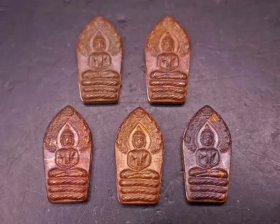 5 องค์ พระนั่งปรก ใบมะขาม รุ่นแรก หลวงปู่แผ้ว เนื้อทองแดง ปี 2547 ออกวัดกำแพงแสน