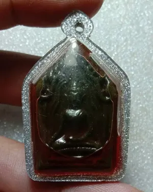 เริ่ม100 บาท พระขุนแผนหลังตะกรุดคู่ พร้อมน้ำมันมหาเสน่ห์