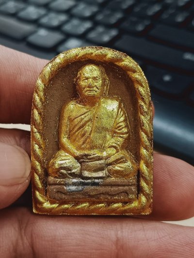 ✅1-851 วัดใจ 50 พระผงจัมโบ้ หลวงพ่อพัฒน์ นารโท รุ่น 111 ปี วัดพัฒนาราม จ.สุราษฎร์ธานี ปัดทอง ฝังตะกรุด กล่องเดิม 