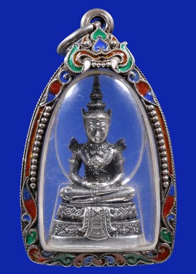 2700.-กริ่งพระแก้วมรกต กรมสรรพามิตร เนื้อเงิน ปี2539 เลี่ยมเงินลงยา