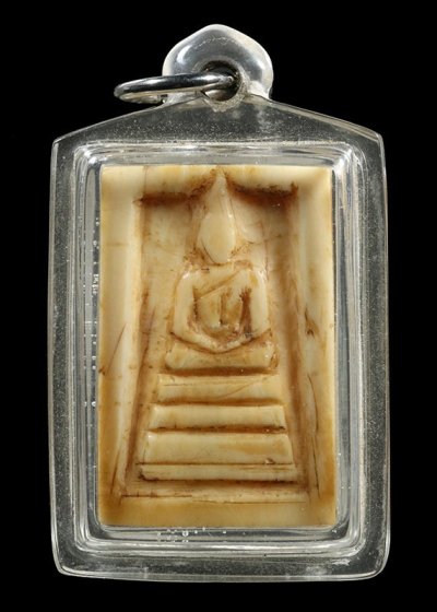 1200.-พระสมเด็จงาแกะ ฝังตะกรุด 3ดอก พร้อมเลี่ยมไม่ทราบที่