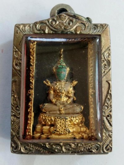400.-พระแก้วมรตเนื้อผงลงรักปิดทอง หลังยันต์น้ำเต้า หลวงพ่อเริ่ม วัดบางพระ จ.ชลบุรี พร้อมตลับ