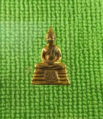 พระกริ่งหลวงพ่อโสธร วัดโสธรฯ จ.ฉะเชิงเทรา ปี 2510 ก้นกลึง อุดกริ่งดัง ครับ