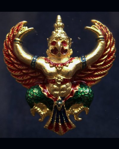 7.สวยดั่งทอง...พญาครุฑ พิธียกครุฑพ่าห์ ศาลจ.เบตง พ.ศ. 2555 เนื้อทองเหลืองกะไหล่ทองลงยา