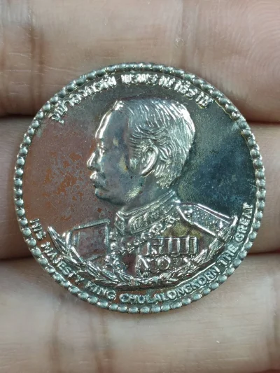 เหรียญรัชกาลที่5 หลังเฉลิมฉลองพิพิธภัณฑ์พระที่นั่งวิมานเมฆ9ปี เนื้อชุบนิเกิ้ล ปี2537